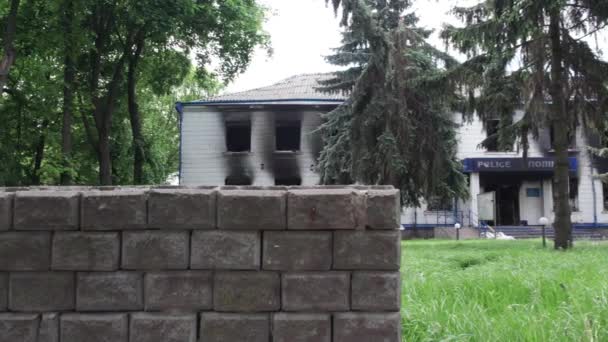 Stock Video Shows Aftermath War Ukraine Destroyed Burned Building Police — Stock Video