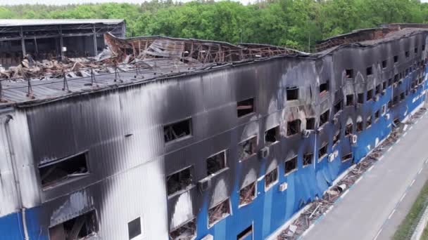 Dieses Archivbild Zeigt Eine Luftaufnahme Einer Zerstörten Lagerhalle Bucha Ukraine — Stockvideo