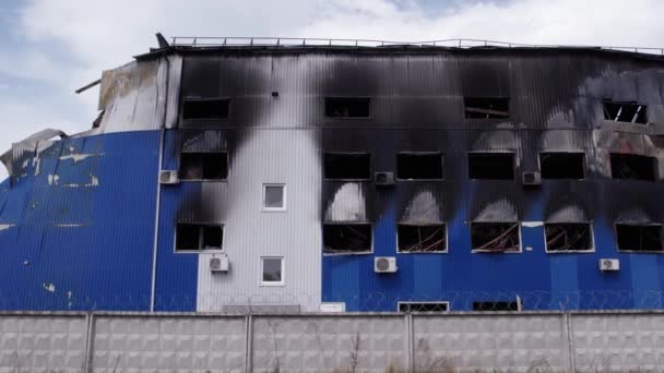 Dieses Archivbild Zeigt Eine Luftaufnahme Einer Zerstörten Lagerhalle Bucha Ukraine — Stockvideo