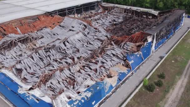 Dieses Archivbild Zeigt Eine Luftaufnahme Einer Zerstörten Lagerhalle Bucha Ukraine — Stockvideo