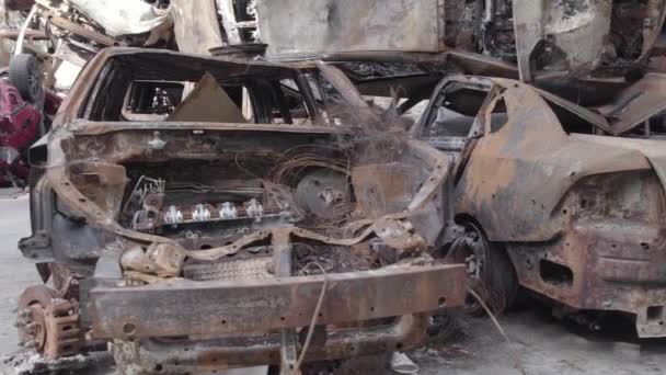 Dieses Archivvideo Zeigt Eine Müllkippe Aus Angeschossenen Und Verbrannten Autos — Stockvideo