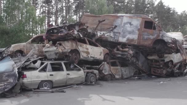 Tőzsdei Videó Egy Rakás Felgyújtott Autót Mutat Irpin Ben Bucha — Stock videók