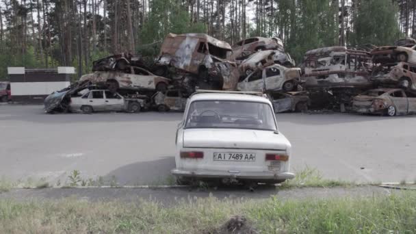 Este Video Muestra Basurero Coches Quemados Irpin Distrito Bucha Gris — Vídeos de Stock