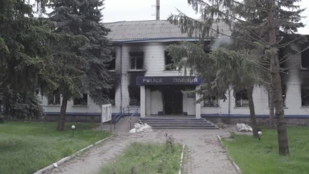 Stock Videó Mutatja Háború Utóhatásait Ukrajnában Lerombolt Leégett Épület Rendőrség — Stock videók