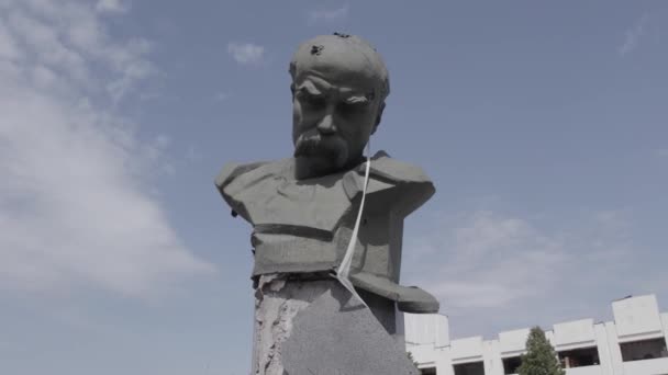 Nagranie Pokazuje Przestrzelony Pomnik Tarasa Szewczenki Borodyance Ukraina Podczas Wojny — Wideo stockowe