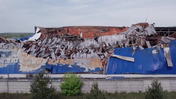 Dieses Archivbild Zeigt Eine Luftaufnahme Einer Zerstörten Lagerhalle Bucha Ukraine — Stockvideo