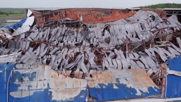 Tento Snímek Ukazuje Letecký Pohled Zničený Sklad Ukrajinské Buchy Během — Stock video