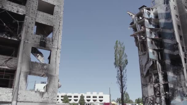 Este Video Muestra Guerra Ucrania Edificio Residencial Destruido Borodyanka Distrito — Vídeos de Stock