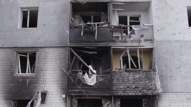 Stock Video Mutatja Háború Ukrajnában Egy Lerombolt Lakóépület Borodyanka Bucha — Stock videók