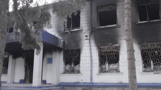 Stock Video Shows Aftermath War Ukraine Destroyed Burned Building Police — Stock Video