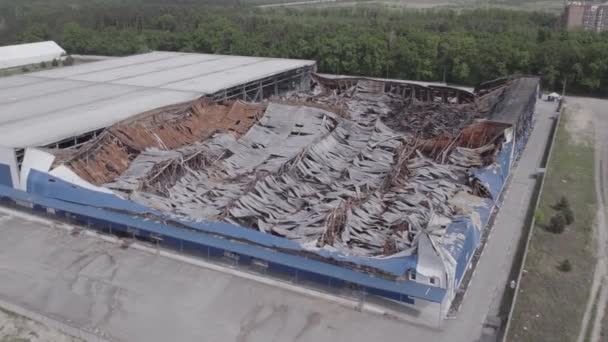 Denna Lagerbild Visar Flygbild Ett Förstört Lager Bucha Ukraina Kriget — Stockvideo
