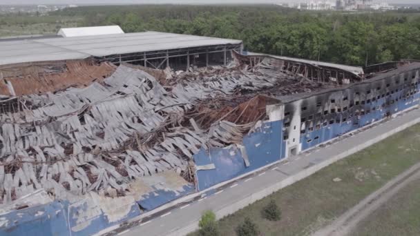 Dieses Archivbild Zeigt Eine Luftaufnahme Einer Zerstörten Lagerhalle Bucha Ukraine — Stockvideo