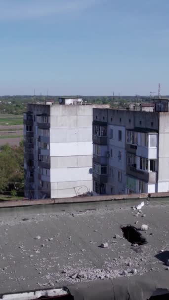 Borsa Dikey Videosu Ukrayna Daki Savaş Sonrasını Gösteriyor Borodyanka Yıkılan — Stok video