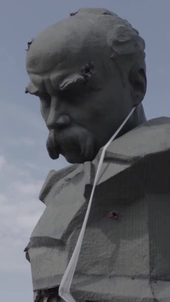 Este Video Vertical Muestra Monumento Taras Shevchenko Borodyanka Ucrania Durante — Vídeos de Stock