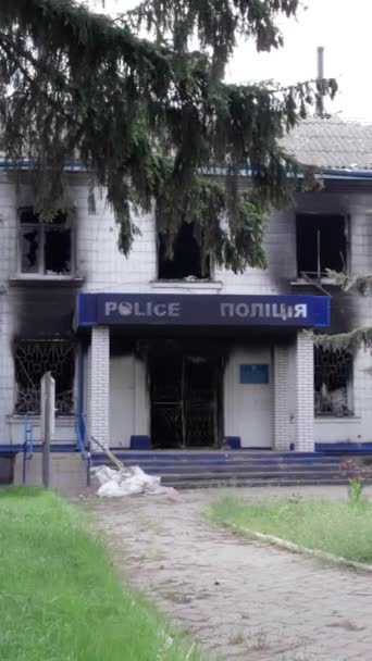 Készlet Függőleges Videó Mutatja Háború Következményeit Ukrajnában Lerombolt Leégett Épület — Stock videók
