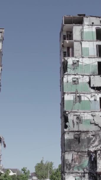 Questo Video Verticale Mostra Conseguenze Della Guerra Ucraina Edificio Residenziale — Video Stock