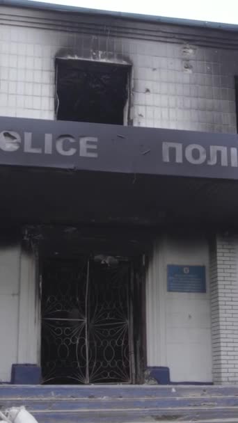 Video Vertikal Ini Menunjukkan Setelah Perang Ukraina Hancur Dan Membakar — Stok Video
