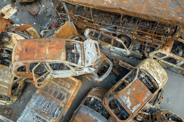 Dieses Archivbild Zeigt Eine Müllkippe Voller Angeschossener Und Verbrannter Autos — Stockfoto