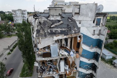 Bu stok fotoğrafı Ukrayna 'daki savaşın sonucunu gösteriyor. Bucha, Borodyanka' da yıkılan bir yerleşim yeri.