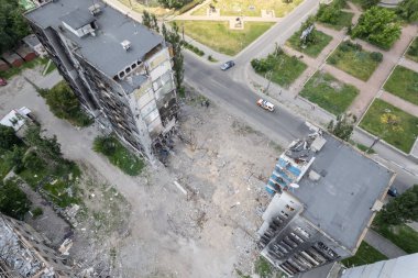 Bu stok fotoğrafı Ukrayna 'daki savaşın sonucunu gösteriyor. Bucha, Borodyanka' da yıkılan bir yerleşim yeri.