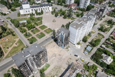 Bu stok fotoğrafı Ukrayna 'daki savaşın sonucunu gösteriyor. Bucha, Borodyanka' da yıkılan bir yerleşim yeri.