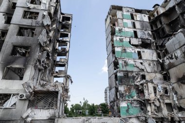 Bu stok fotoğrafı Ukrayna 'daki savaşın sonucunu gösteriyor. Bucha, Borodyanka' da yıkılan bir yerleşim yeri.