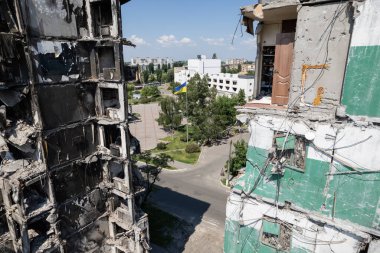 Bu stok fotoğrafı Ukrayna 'daki savaşın sonucunu gösteriyor. Bucha, Borodyanka' da yıkılan bir yerleşim yeri.