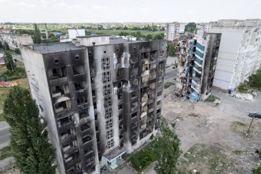 Bu stok fotoğrafı Ukrayna 'daki savaşın sonucunu gösteriyor. Bucha, Borodyanka' da yıkılan bir yerleşim yeri.