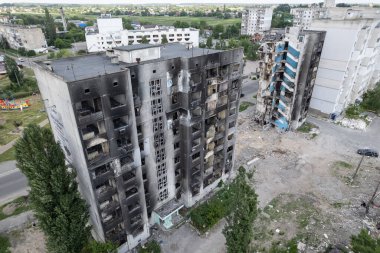 Bu stok fotoğrafı Ukrayna 'daki savaşın sonucunu gösteriyor. Bucha, Borodyanka' da yıkılan bir yerleşim yeri.