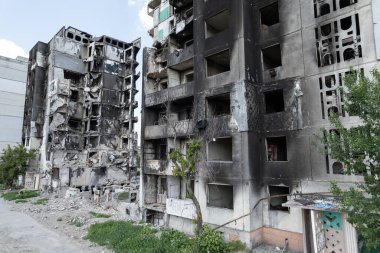 Bu stok fotoğrafı Ukrayna 'daki savaşın sonucunu gösteriyor. Bucha, Borodyanka' da yıkılan bir yerleşim yeri.