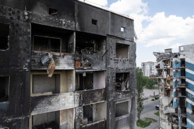 Bu stok fotoğrafı Ukrayna 'daki savaşın sonucunu gösteriyor. Bucha, Borodyanka' da yıkılan bir yerleşim yeri.