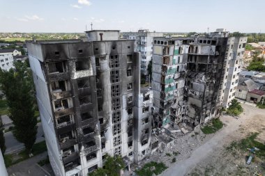 Bu stok fotoğrafı Ukrayna 'daki savaşın sonucunu gösteriyor. Bucha, Borodyanka' da yıkılan bir yerleşim yeri.