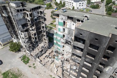 Bu stok fotoğrafı Ukrayna 'daki savaşın sonucunu gösteriyor. Bucha, Borodyanka' da yıkılan bir yerleşim yeri.