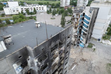 Bu stok fotoğrafı Ukrayna 'daki savaşın sonucunu gösteriyor. Bucha, Borodyanka' da yıkılan bir yerleşim yeri.