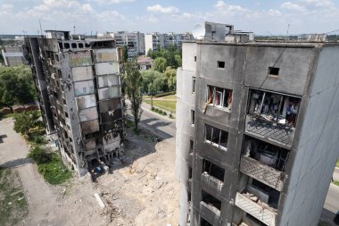 Bu stok fotoğrafı Ukrayna 'daki savaşın sonucunu gösteriyor. Bucha, Borodyanka' da yıkılan bir yerleşim yeri.