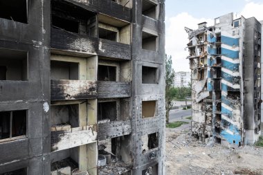 Bu stok fotoğrafı Ukrayna 'daki savaşın sonucunu gösteriyor. Bucha, Borodyanka' da yıkılan bir yerleşim yeri.