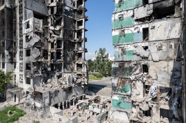 Bu stok fotoğrafı Ukrayna 'daki savaşın sonucunu gösteriyor. Bucha, Borodyanka' da yıkılan bir yerleşim yeri.