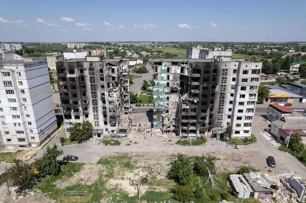Bu stok fotoğrafı Ukrayna 'daki savaşın sonucunu gösteriyor. Bucha, Borodyanka' da yıkılan bir yerleşim yeri.