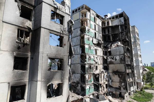 Bu stok fotoğrafı Ukrayna 'daki savaşın sonucunu gösteriyor. Bucha, Borodyanka' da yıkılan bir yerleşim yeri.