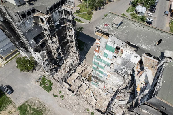 Bu stok fotoğrafı Ukrayna 'daki savaşın sonucunu gösteriyor. Bucha, Borodyanka' da yıkılan bir yerleşim yeri.