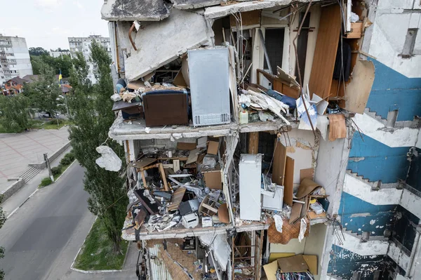Bu stok fotoğrafı Ukrayna 'daki savaşın sonucunu gösteriyor. Bucha, Borodyanka' da yıkılan bir yerleşim yeri.