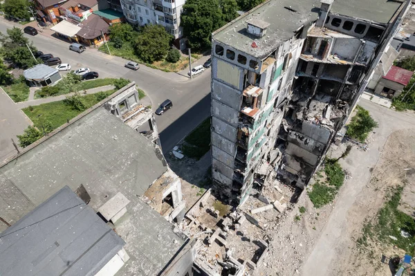 Bu stok fotoğrafı Ukrayna 'daki savaşın sonucunu gösteriyor. Bucha, Borodyanka' da yıkılan bir yerleşim yeri.