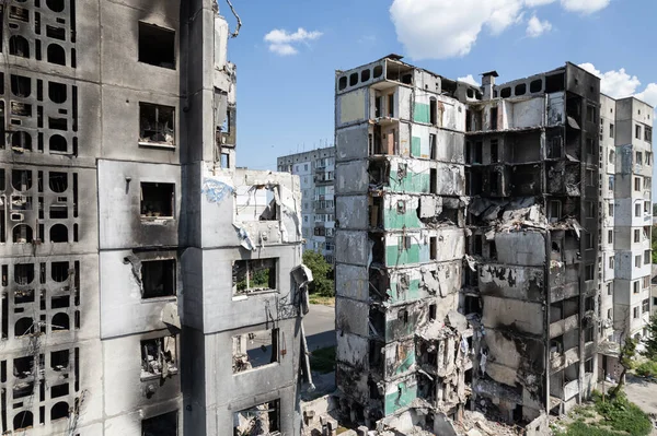 Bu stok fotoğrafı Ukrayna 'daki savaşın sonucunu gösteriyor. Bucha, Borodyanka' da yıkılan bir yerleşim yeri.
