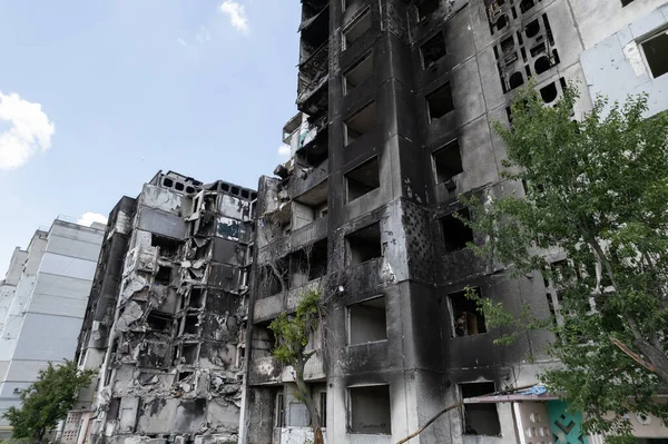 Bu stok fotoğrafı Ukrayna 'daki savaşın sonucunu gösteriyor. Bucha, Borodyanka' da yıkılan bir yerleşim yeri.