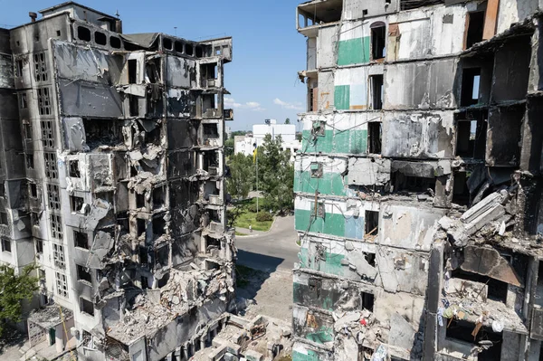Bu stok fotoğrafı Ukrayna 'daki savaşın sonucunu gösteriyor. Bucha, Borodyanka' da yıkılan bir yerleşim yeri.
