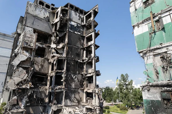Bu stok fotoğrafı Ukrayna 'daki savaşın sonucunu gösteriyor. Bucha, Borodyanka' da yıkılan bir yerleşim yeri.
