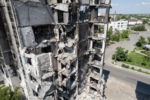 Bu stok fotoğrafı Ukrayna 'daki savaşın sonucunu gösteriyor. Bucha, Borodyanka' da yıkılan bir yerleşim yeri.