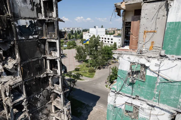 Bu stok fotoğrafı Ukrayna 'daki savaşın sonucunu gösteriyor. Bucha, Borodyanka' da yıkılan bir yerleşim yeri.