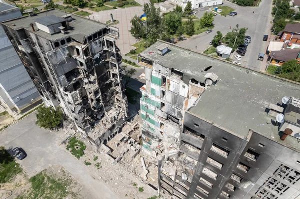 Bu stok fotoğrafı Ukrayna 'daki savaşın sonucunu gösteriyor. Bucha, Borodyanka' da yıkılan bir yerleşim yeri.