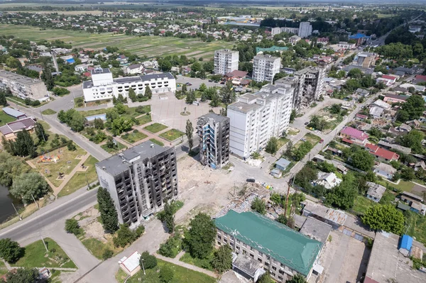 Bu stok fotoğrafı Ukrayna 'daki savaşın sonucunu gösteriyor. Bucha, Borodyanka' da yıkılan bir yerleşim yeri.